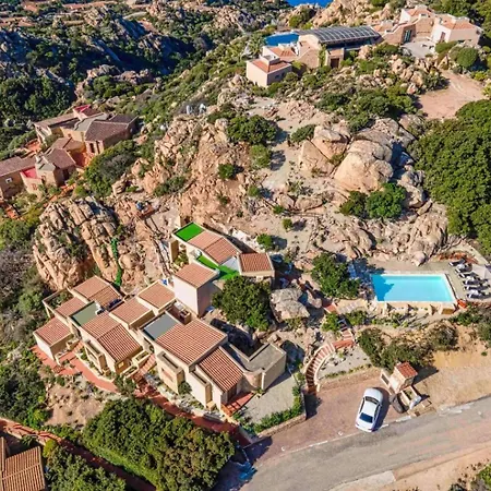 Esmeralda Villa *